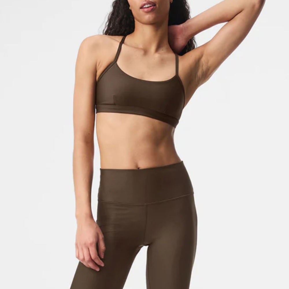 ALO Airlift Intrigue Bra - OLIVE TREE